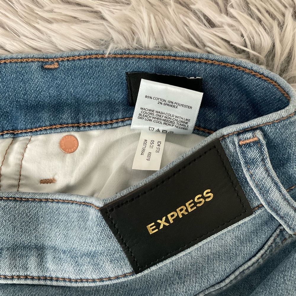 Express Skinny Midrise Jeans - Picture 2 of 5